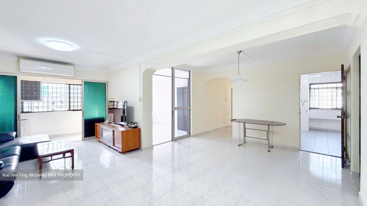 Blk 842 Jurong West Street 81 (Jurong West), HDB Executive #576133801